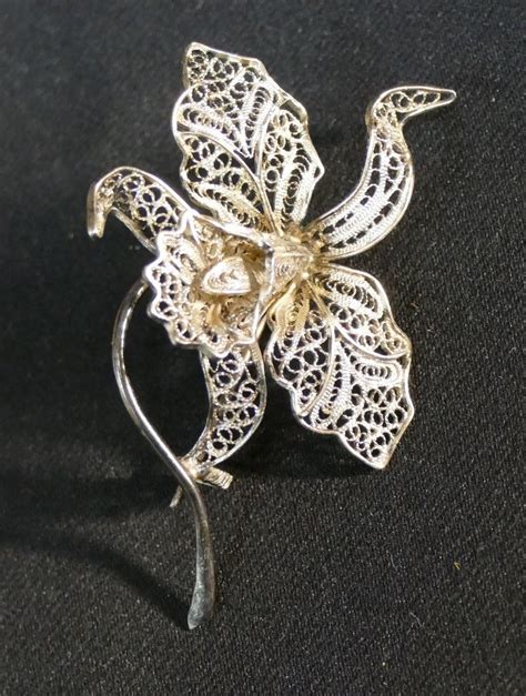 Broche en or filigrané de style fatimide