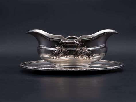 Saucière en argent massif, Alphonse Debain, ornée de poinçons post-révolutionnaires