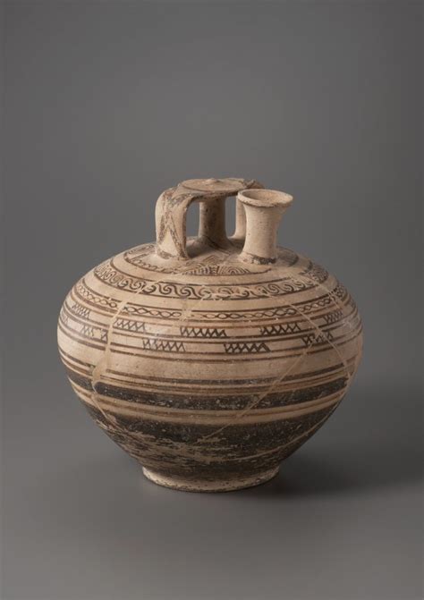 Jarre à étrier vers 1150. H. 46. Une qualité rare et éphémère.