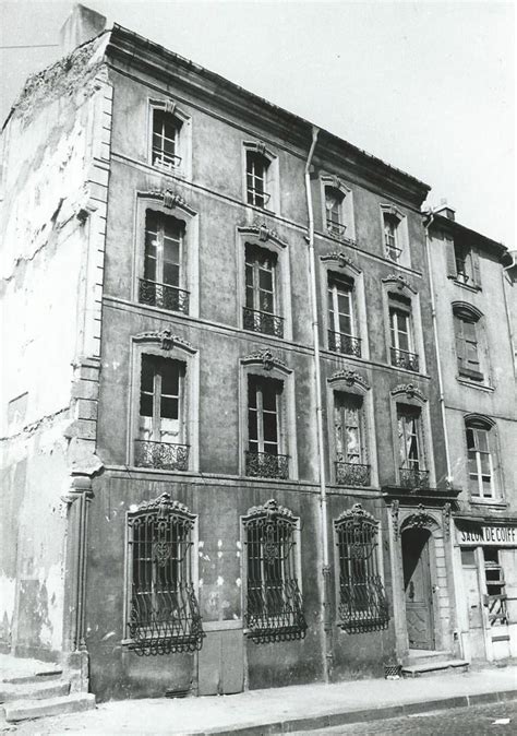 Maison de Jean Lamour avec ses balcons caractéristiques