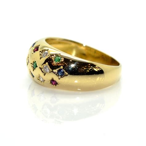 Photographie d'une bague jonc de la collection