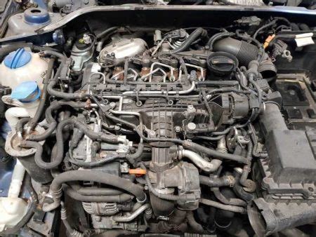 Schéma du moteur Volkswagen 1.6 SR (100 ch) avec indication des principaux composants.