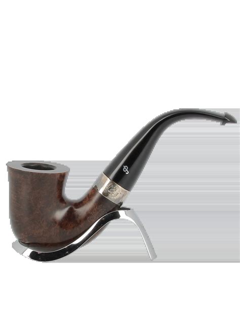 Collection variée de pipes artisanales de différentes marques