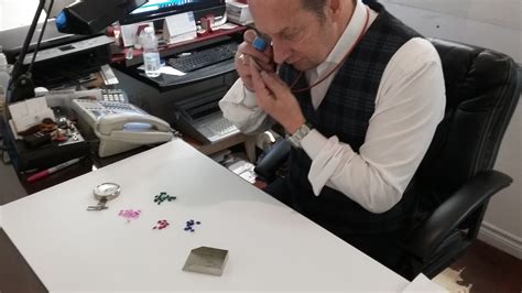 Logo de l'entreprise Laboratoire Gemmologique du Canada O.G. Inc.