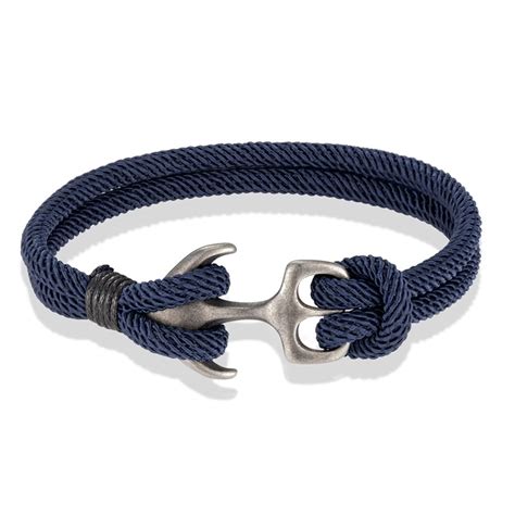 Collection de bracelets à ancre pour hommes avec différents types de cordons et de pendentifs