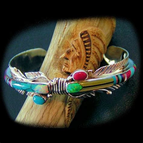 Bracelet en argent avec pierres semi-précieuses aux couleurs variées