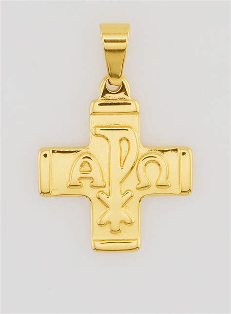 Photo du pendentif Croix Chrisme en or jaune, montrant sa finition polie et brillante.