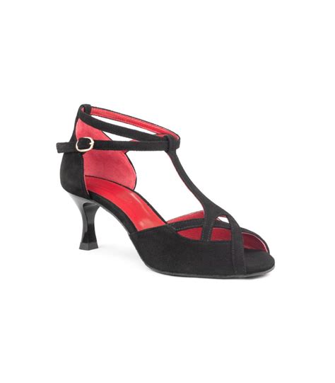 Collection de chaussures de danse Portdance dans diverses couleurs et styles.