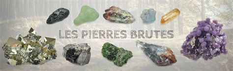 Gisement de pierres brutes de mtorolite dans un environnement rocheux