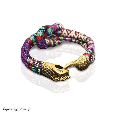 Exemples de différents styles de bracelets de bras : serpent, manchette, ethnique