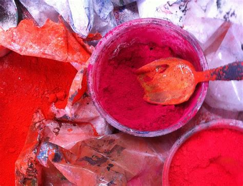 Photos du pigment de malachite obtenu avec un liant à la gomme arabique